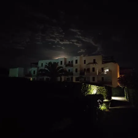 Les Capitelles 5 - Acces Direct A La Plage Depuis Le Jardin - T2 Avec Cabine - 6 Pers - Jardin - Piscine - Parking Saint-Cyprien  Exterior foto